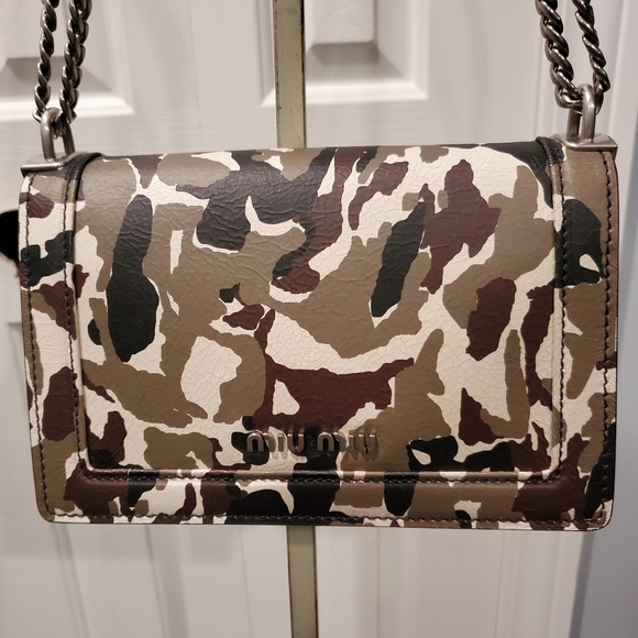 Authentic Miu Miu Craquele St camo Crossbody - Picture 5 of 16
